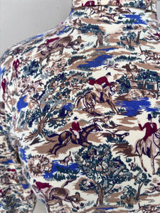 Hunt scene turtleneck top