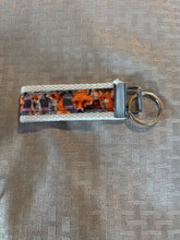 Load image into Gallery viewer, Key chain, Wild foxes