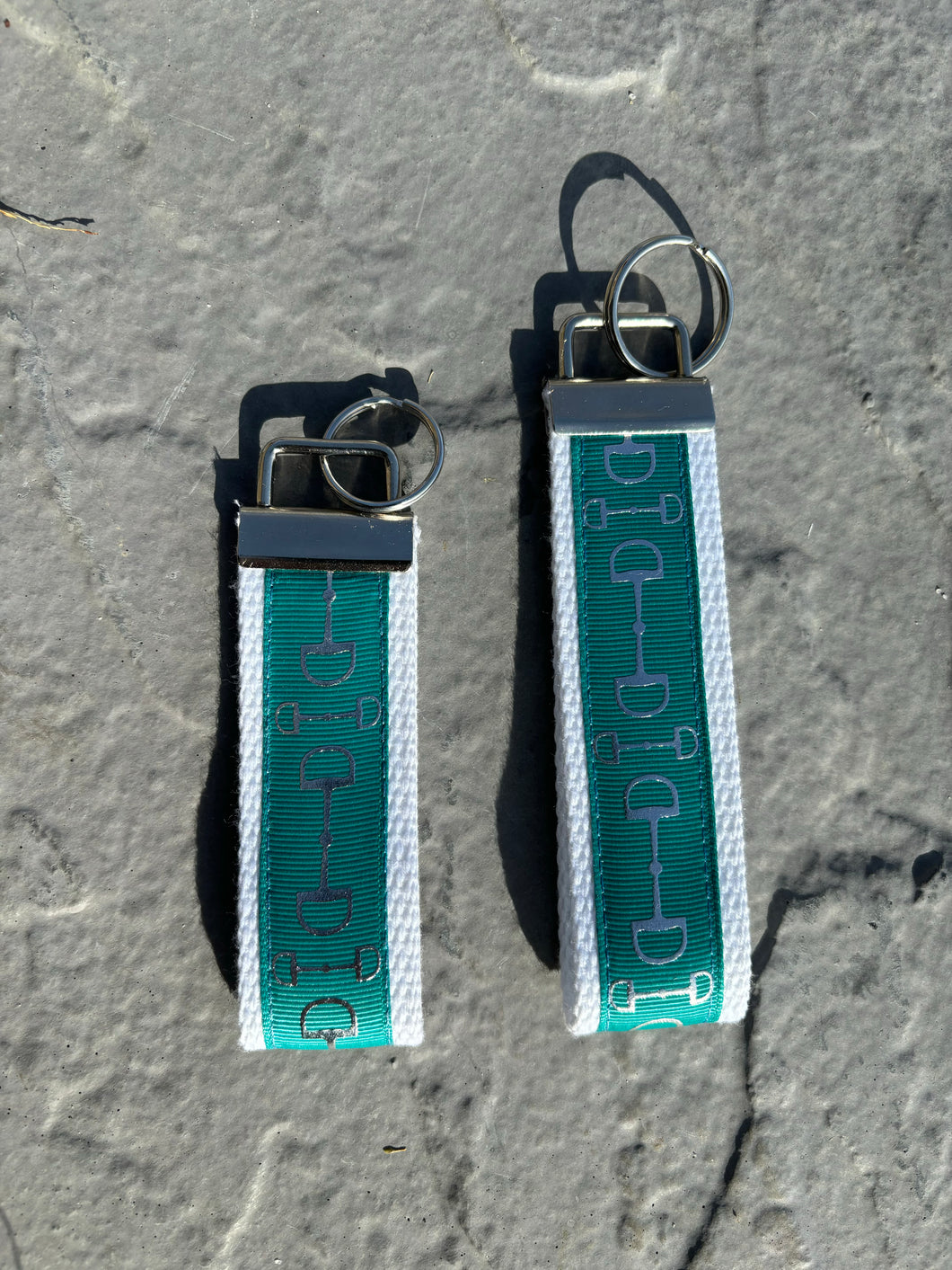 Key chain, Teal bits