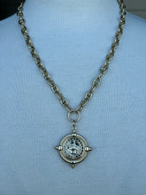 Load image into Gallery viewer, Necklace, gold medallion.