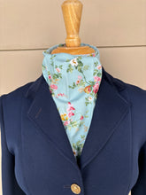 Load image into Gallery viewer, Stock tie, Blue floral