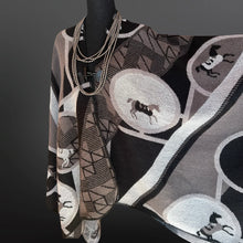 Load image into Gallery viewer, Shawl/Pahmina, Horse in oval