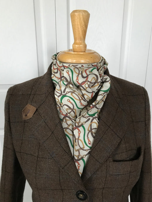 Stock tie, Stirrups and straps