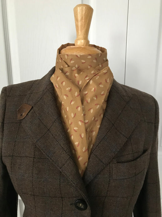 Stock tie, Butterscotch w/tan and red leaves